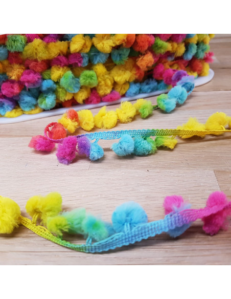 Galon pompons moyens, multicouleurs