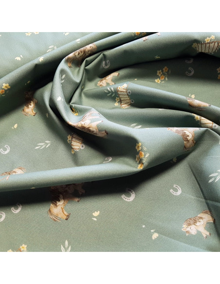 Tissu, Popeline de Coton, Petits Poneys Vert Sauge, Laize 150 cm, 100% Coton 150g/m²