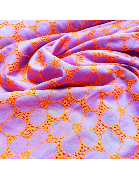 Tissu, Voile de Coton Brodé Floral, Mauve & Orange Vif, Laize 130 cm, 99% Coton 1% Polyester 127g/m²