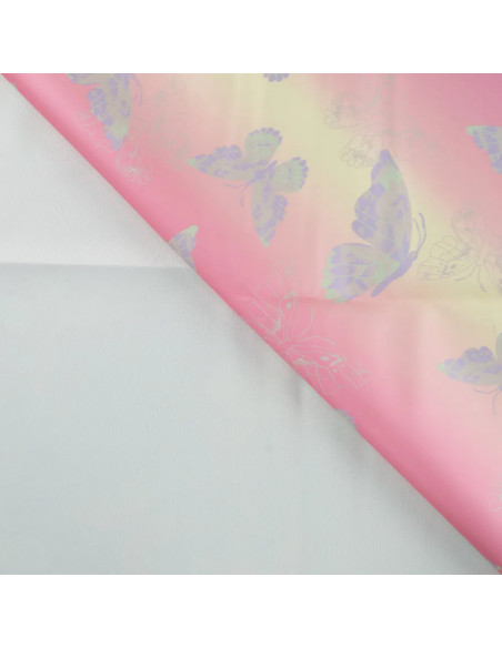 Tissu, Imperméable Motif Papillons, Multicolore, Laize 135 cm, 50% Polyester 50% Polyuréthane