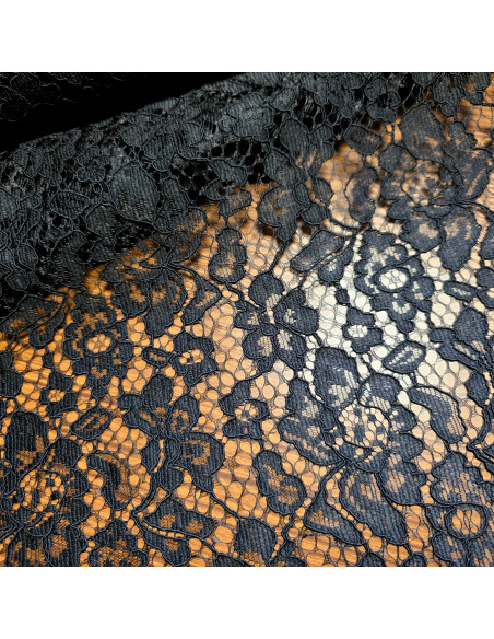 Dentelle au mètre, noir