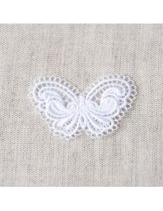 Ecusson thermocollant, dentelle blanche, papillon