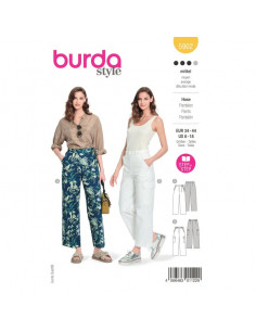 Patron Burda 5902 - Pantalons droits avec des poches du 34 au 44