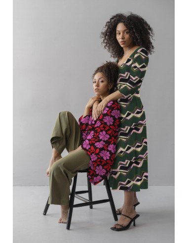 Satin de coton imprimé, fleurs mauves