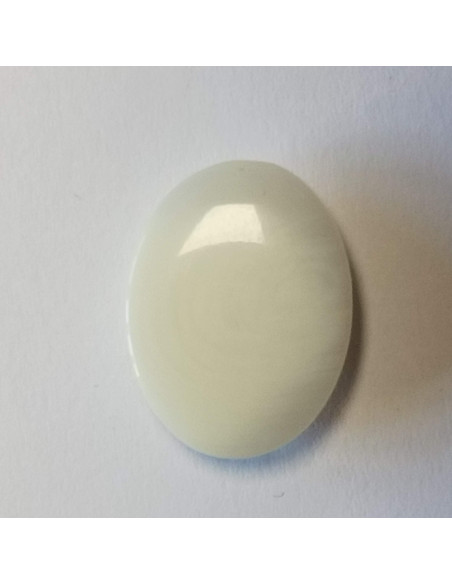 Bouton polyester à pied, 18mm, ovale écru