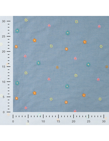 Tissu, Chambray de Coton Brodé Fleurs, Bleu Chiné, Laize 135 cm, 100% Coton 130g/m²