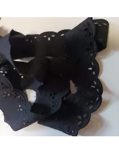 Ruban broderie anglaise noir