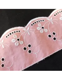 Ruban broderie anglaise blanc et rose 2