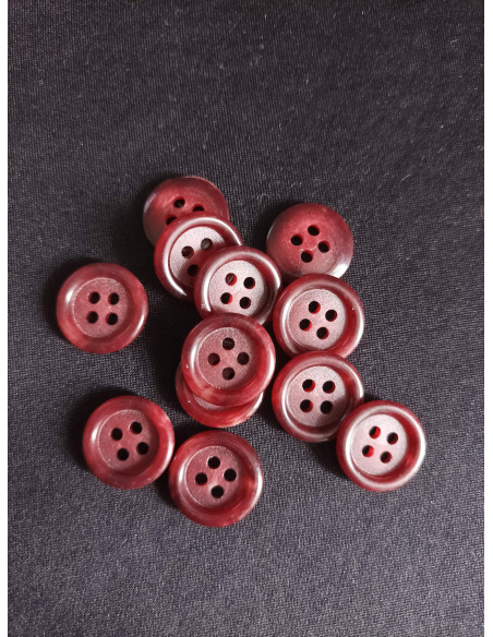 Bouton bordeaux