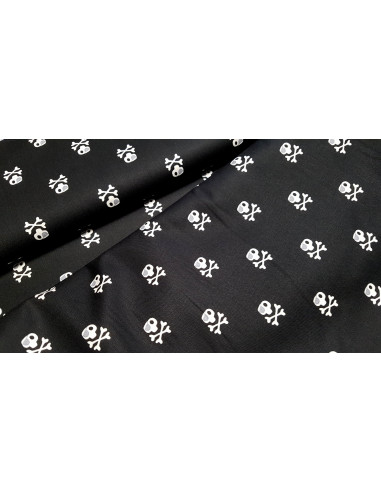 Popeline de coton têtes de morts pirates