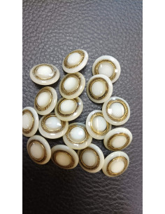Bouton beige 2