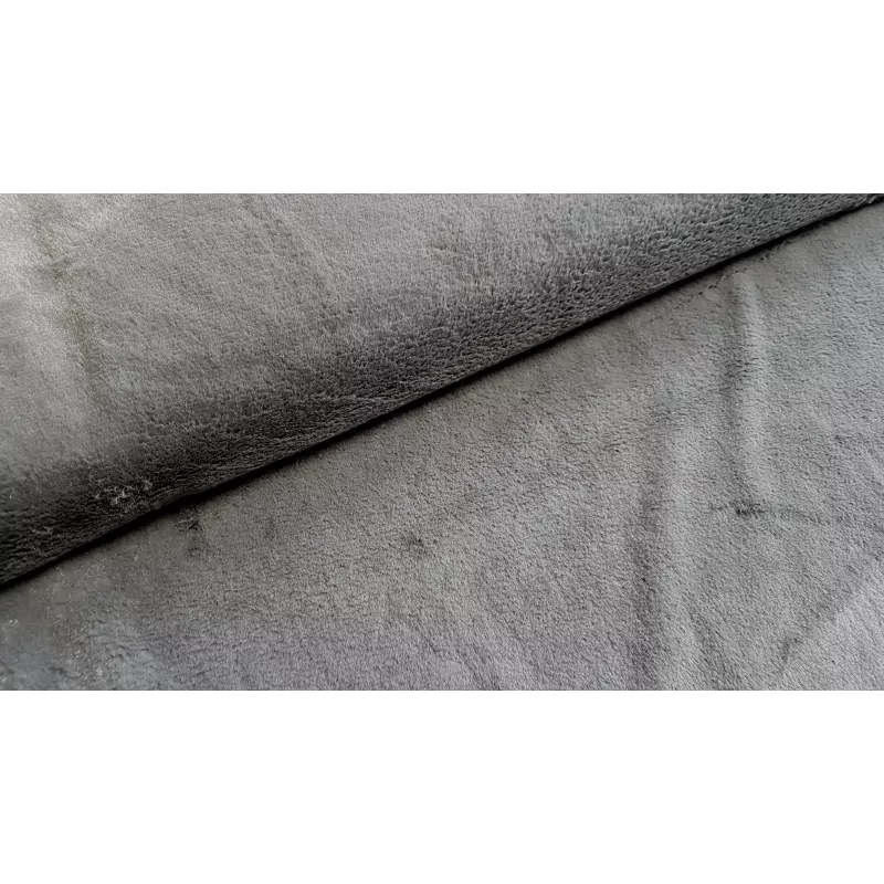 Fourrure grise foncée