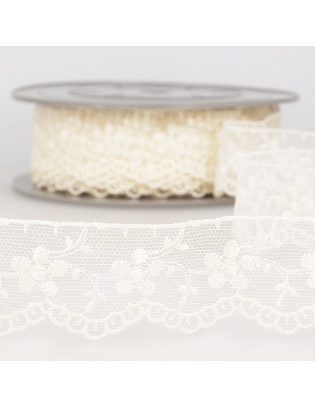 Broderie sur tulle, 35mm, écru
