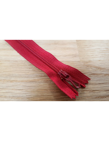 Fermeture Eclair Z51, Nylon, rouge carmin, 35cm