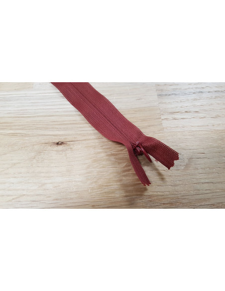 Fermeture Eclair Z41, Nylon invisible, bourgogne, 22cm