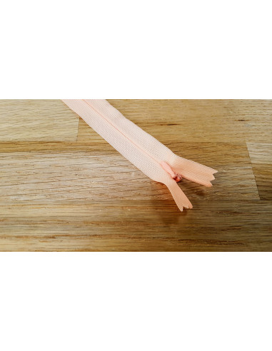 Fermeture Eclair Z41, Nylon invisible, saumon, 40cm