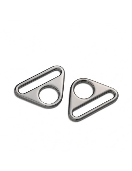Anneaux triangulaires, 30mm, noir brillant