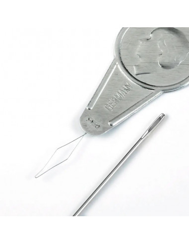 Assortiment d’aiguilles à coudre, à broder et à repriser avec enfileur, 49 aiguilles