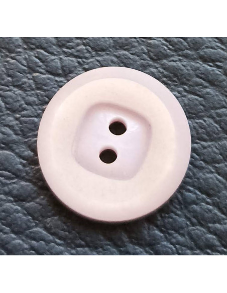 Bouton 2 trous, Ø 14 mm, violet