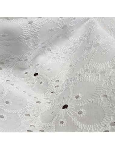 Tissu, Broderie Anglaise Fleurie, Blanc, Laize 132 cm, 100% Coton
