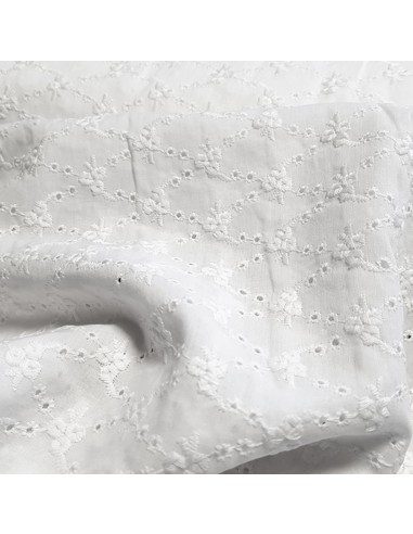 Tissu, Broderie Anglaise Petites Fleurs, Blanc, Laize 130 cm, 100% Coton 156g/ml