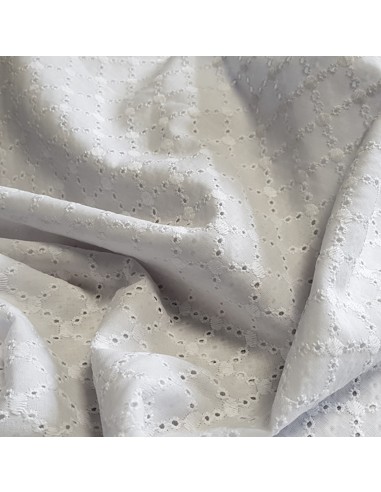 Tissu, Broderie Anglaise, Blanc Pur, Laize 135 cm, 100% Coton 100g/m²