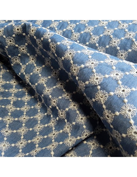Tissu, Broderie Anglaise, Bleu Jean, Laize 150 cm, 100% Coton 135g/m²