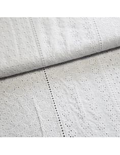 Tissu, Broderie Anglaise Fleurie, Blanc, Laize 135 cm, 100% Coton 100g/m²